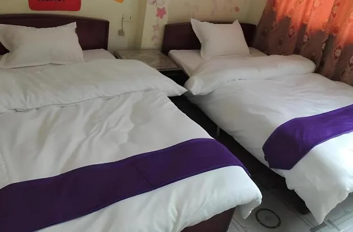 Happy Hostel