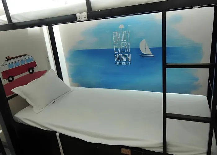 Hostel Happy Ha Long