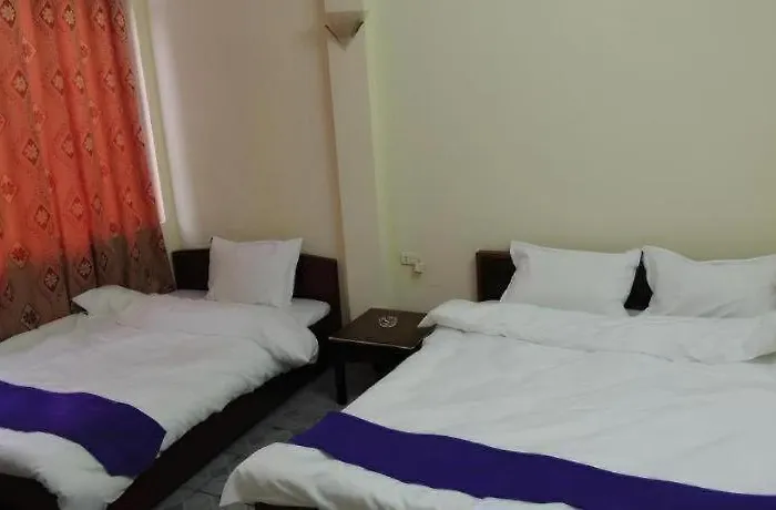 Happy Hostel